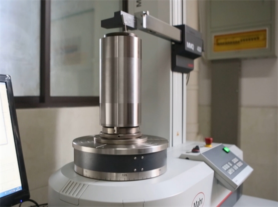 Precise testing instrument